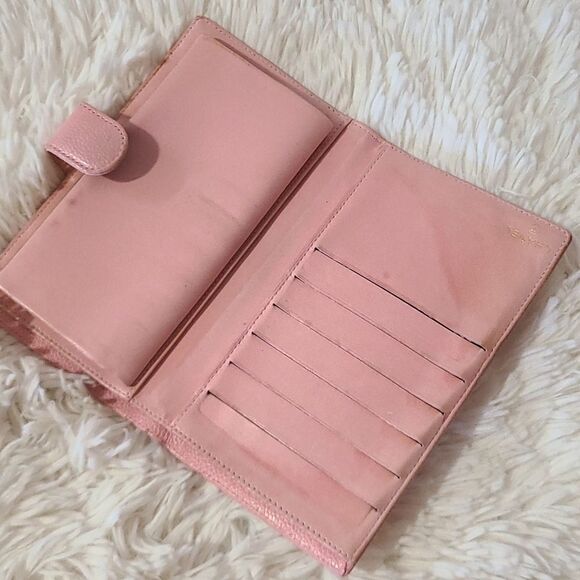 💯 Authentic Chanel Caviar Wallet 🍀 - Picture 14 of 15